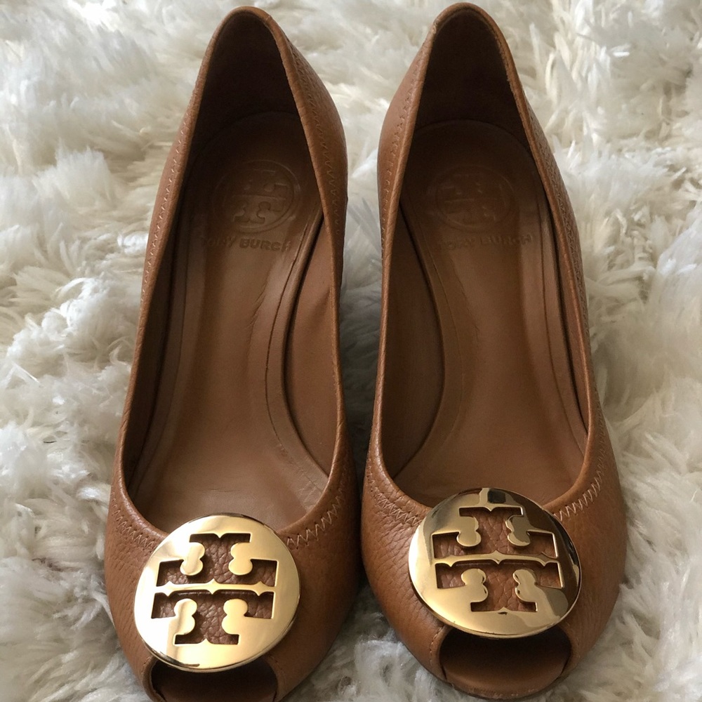 Tory Burch - Sally 2 Peep Toe Wedge